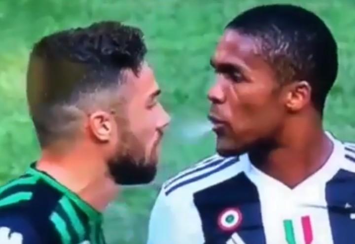 douglas_costa_di_francesco_sputo_youtube