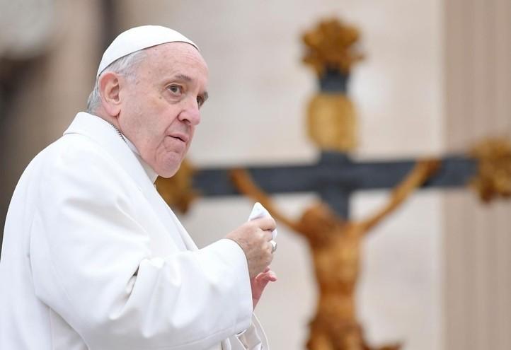 papa_francesco_crocifisso_lapresse2018