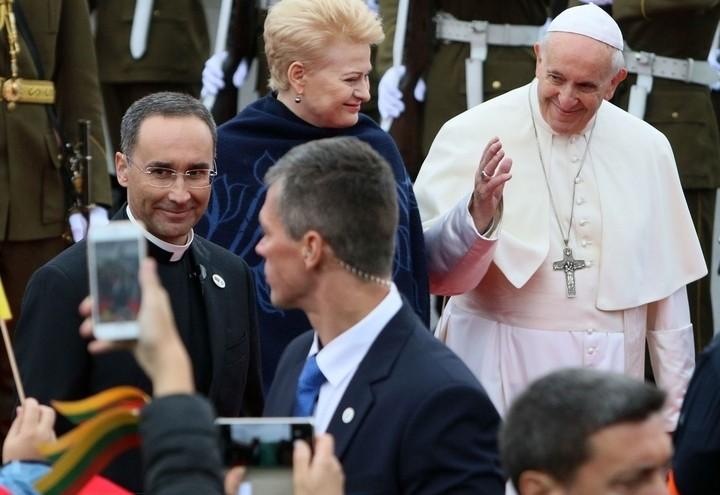 papa_francesco_lituania_grybauskaite_lapresse_2018