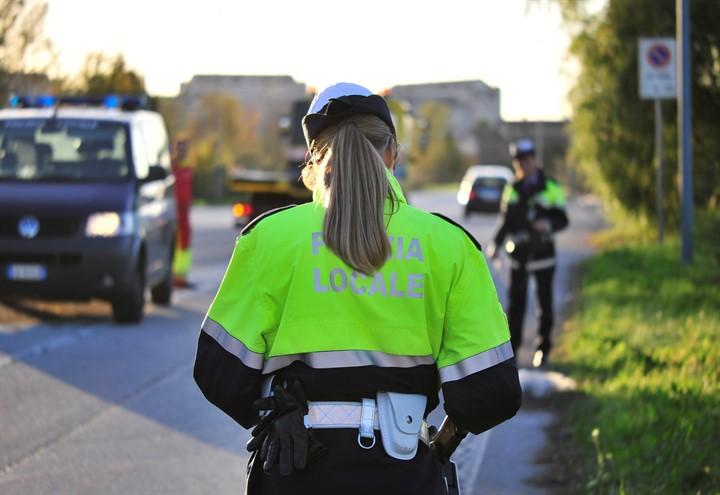polizia_locale_vigile_wikipedia