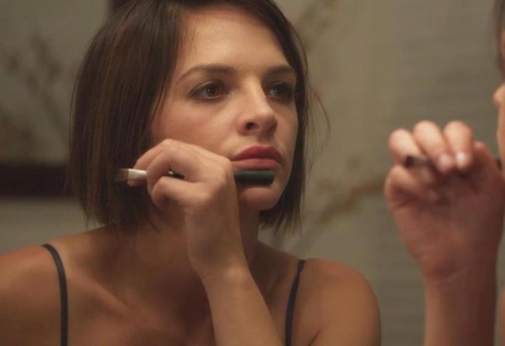 inganno_in_paradiso_film