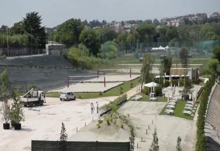 Roma Spiaggia Sul Tevere Accordo Con I Rom Video