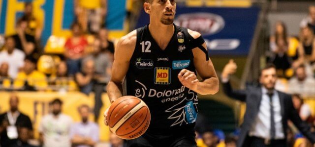 Diego_Flaccadori_palleggio_Trento_nera_lapresse_2018
