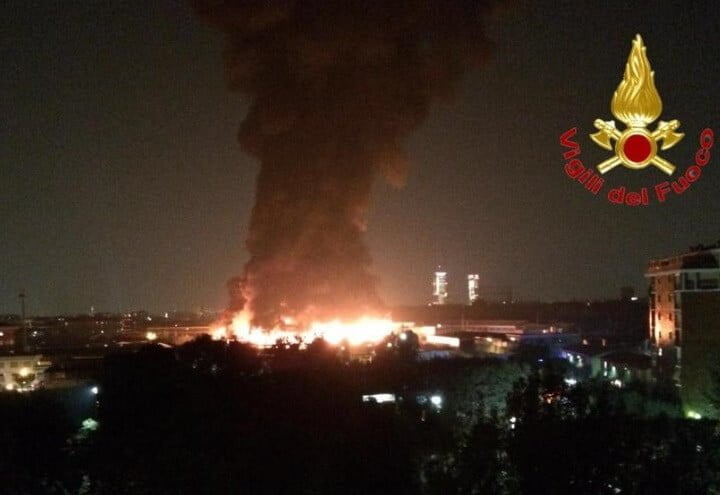 incendio_milano_rifiuti_twitter