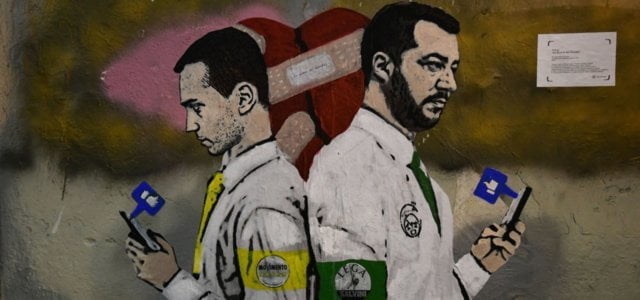 Murales a Roma Salvini e Di Maio