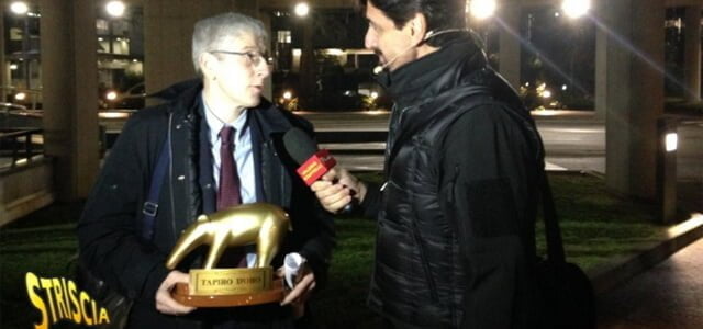 TAPIRO D’ORO A MARIO GIORDANO PER GLI INSULTI DI SGARBI/ Video, “Uno ...