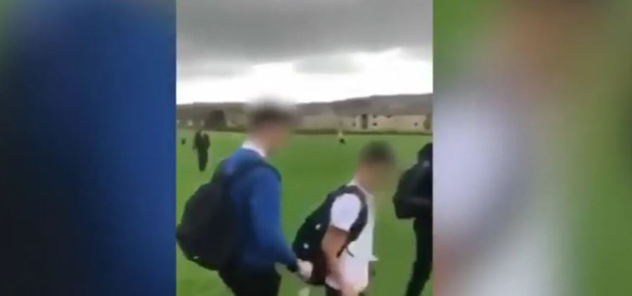 Inghilterra, bambini siriani bullizzati dai compagni di scuola