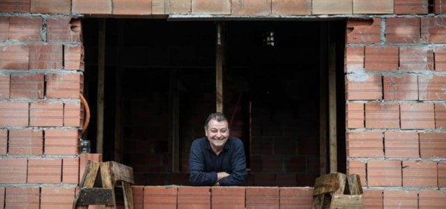 chi è cesare battisti