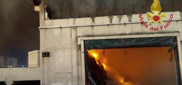 Incendio deposito Ama di Roma