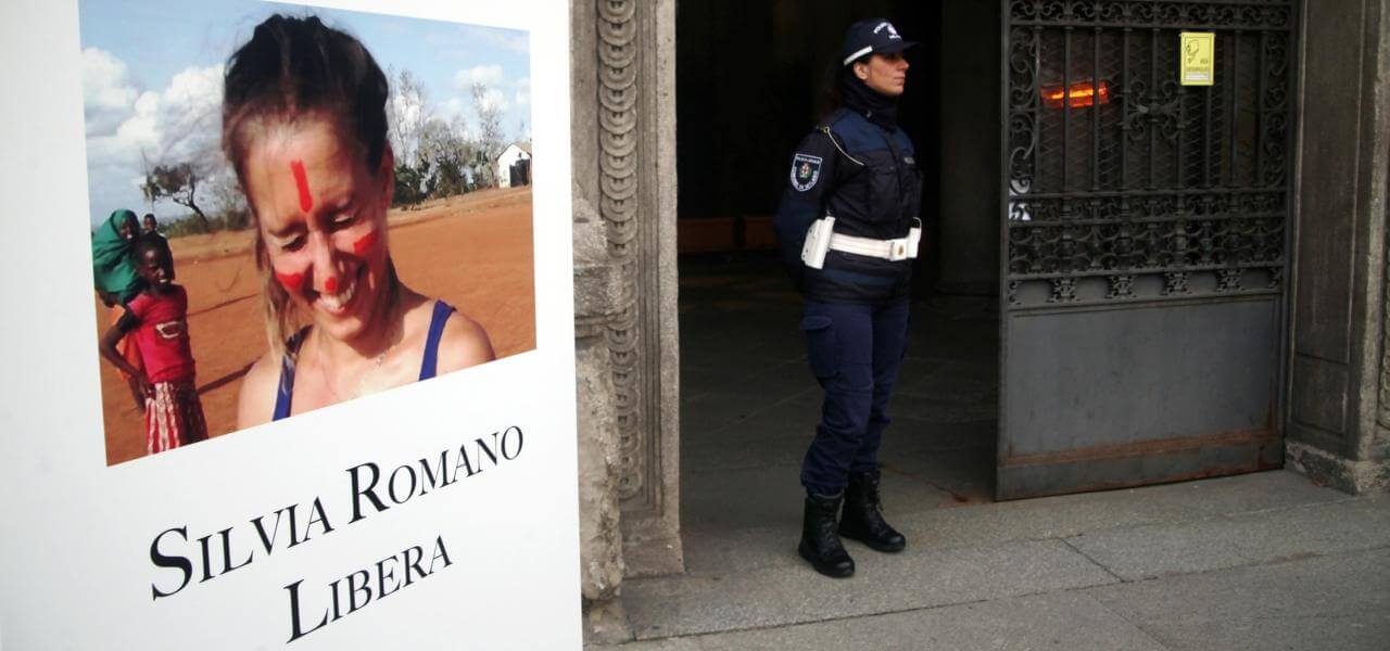 Silvia Romano, manifesti a Milano