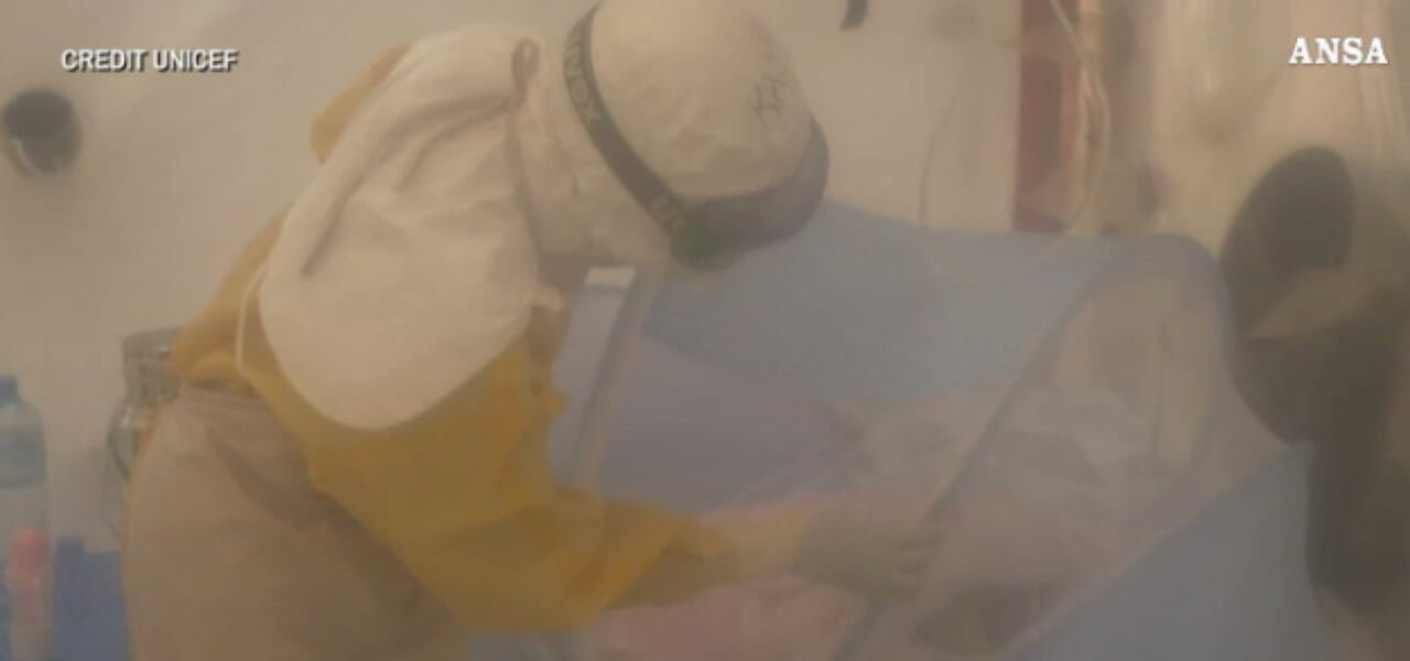 ebola bimba 6 giornI 2018 ansa