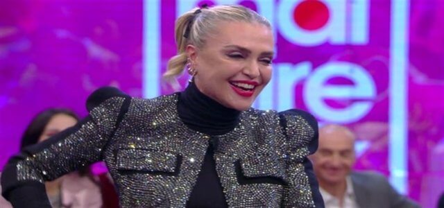 paola barale mai dire talk 640x300