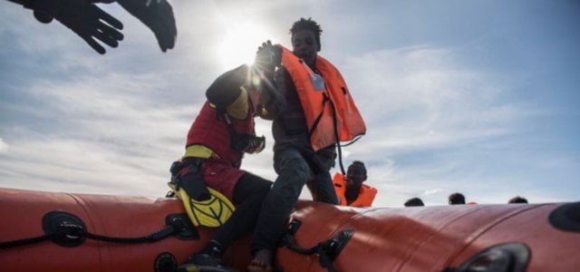 migranti asso 25