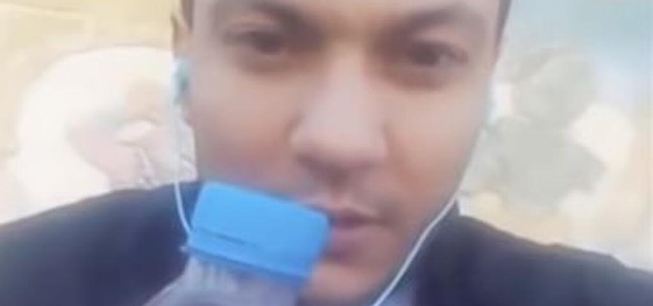Abderrazak Zorgui: si dà fuoco