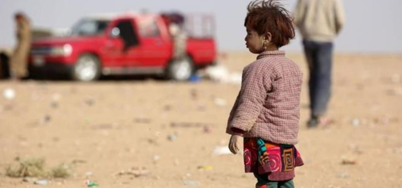ISIS, BAMBINA DI 5 ANNI BAGNA IL LETTO INCATENATA E MORTA DI SETE