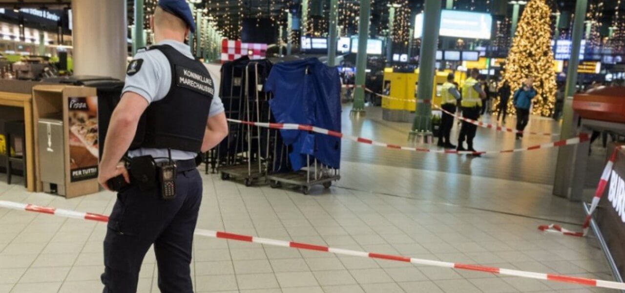 aeroporto amsterdam allarme bomba 2018 twitter