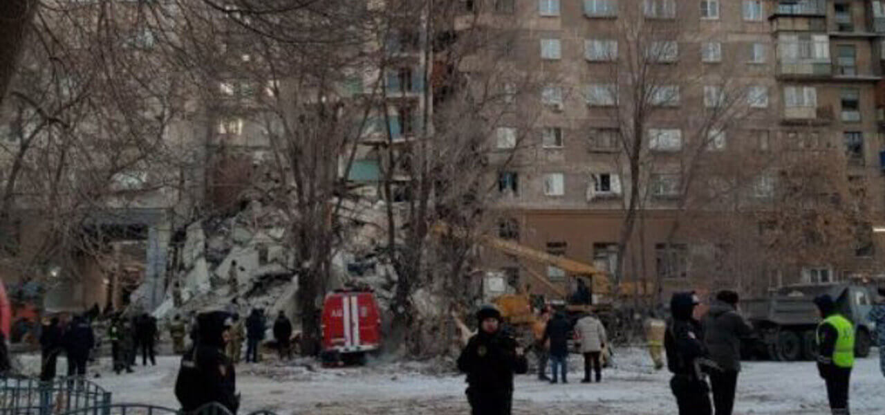 Russia, esplosione di gas in condominio