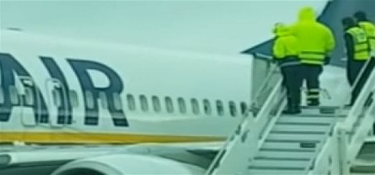 acqua calda aereo framevideo