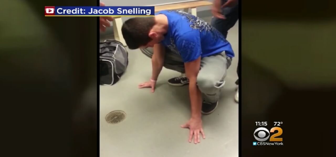 Choking game, il rischio che corrono gli adolescenti depressi/ L