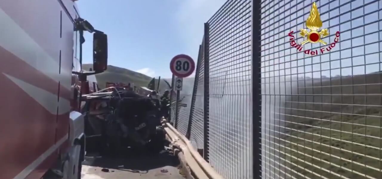 Incidente A19 nei pressi dello svincolo di Tremonzelli