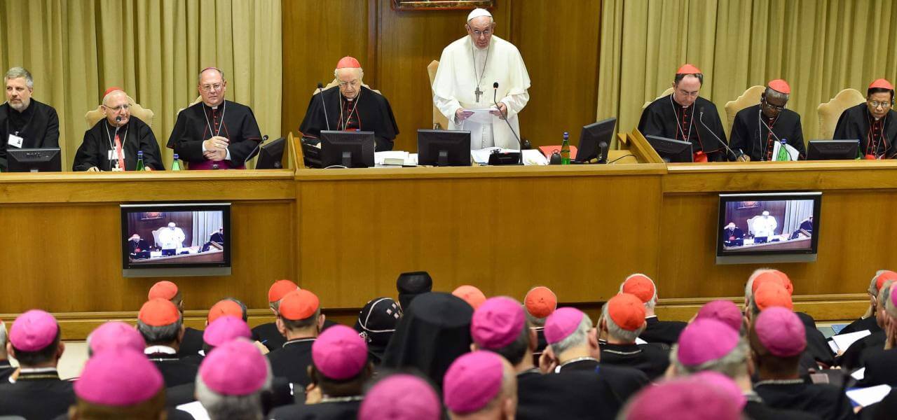 Papa Francesco al Sinodo dei vescovi