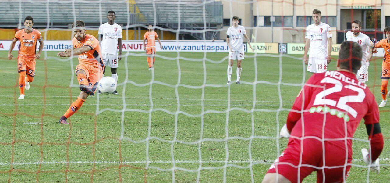 Mancuso rigore Pescara Padova lapresse 2019