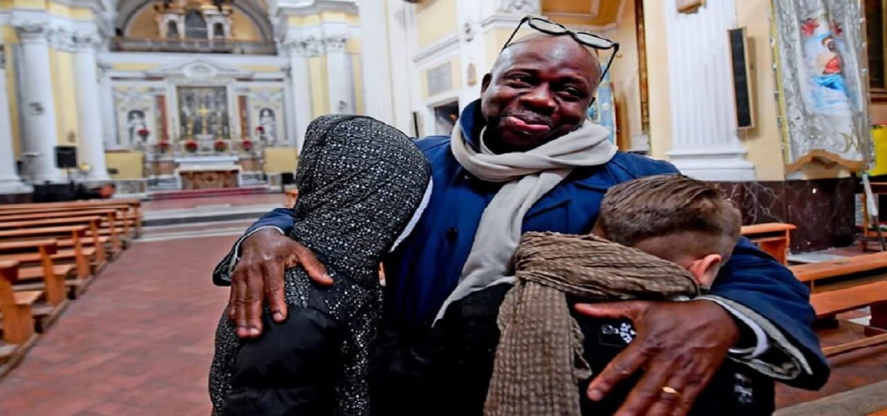 migrante aggredito napoli