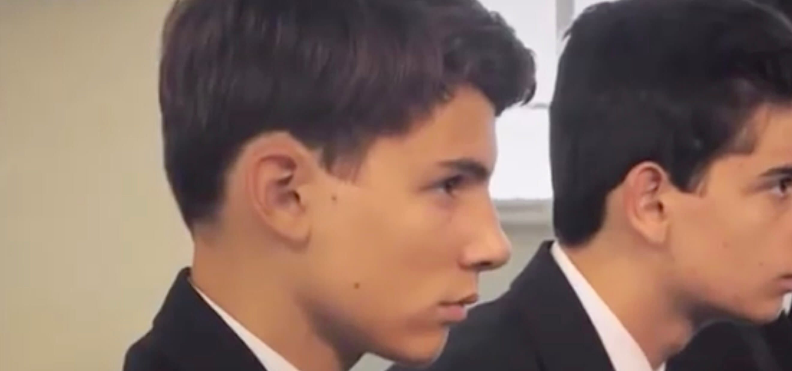 elia libero gumiero il collegio screenshot 2019 1