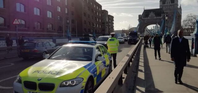 Polizia Coronavirus UK