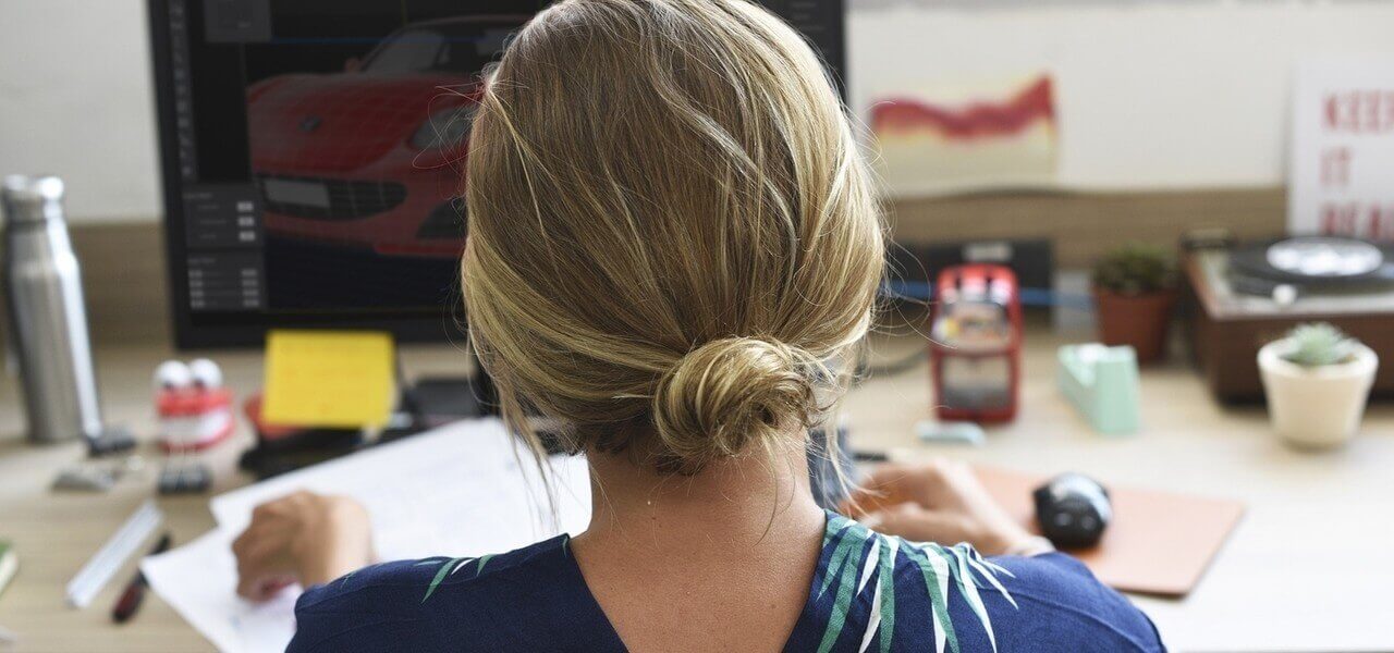 Una donna a lavoro