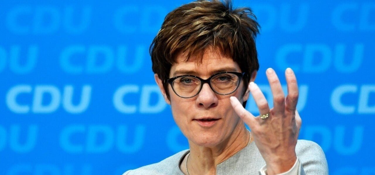 AKK Kramp Karrenbauer Lapresse1280