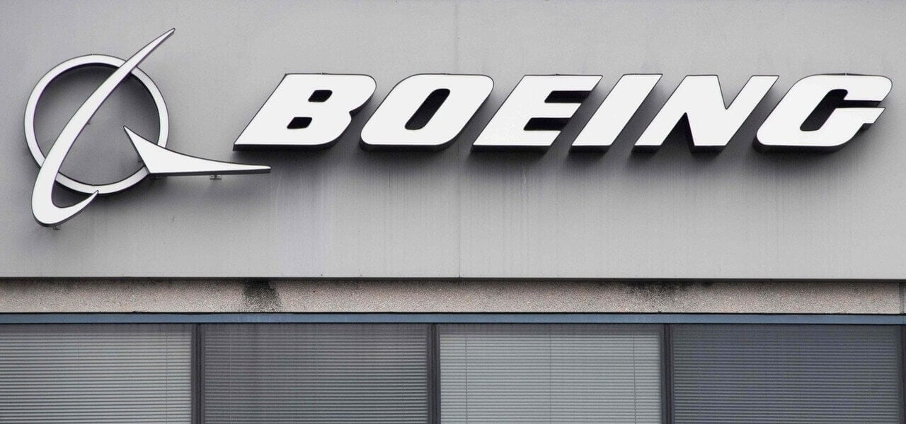 Boeing scritta Lapresse1280