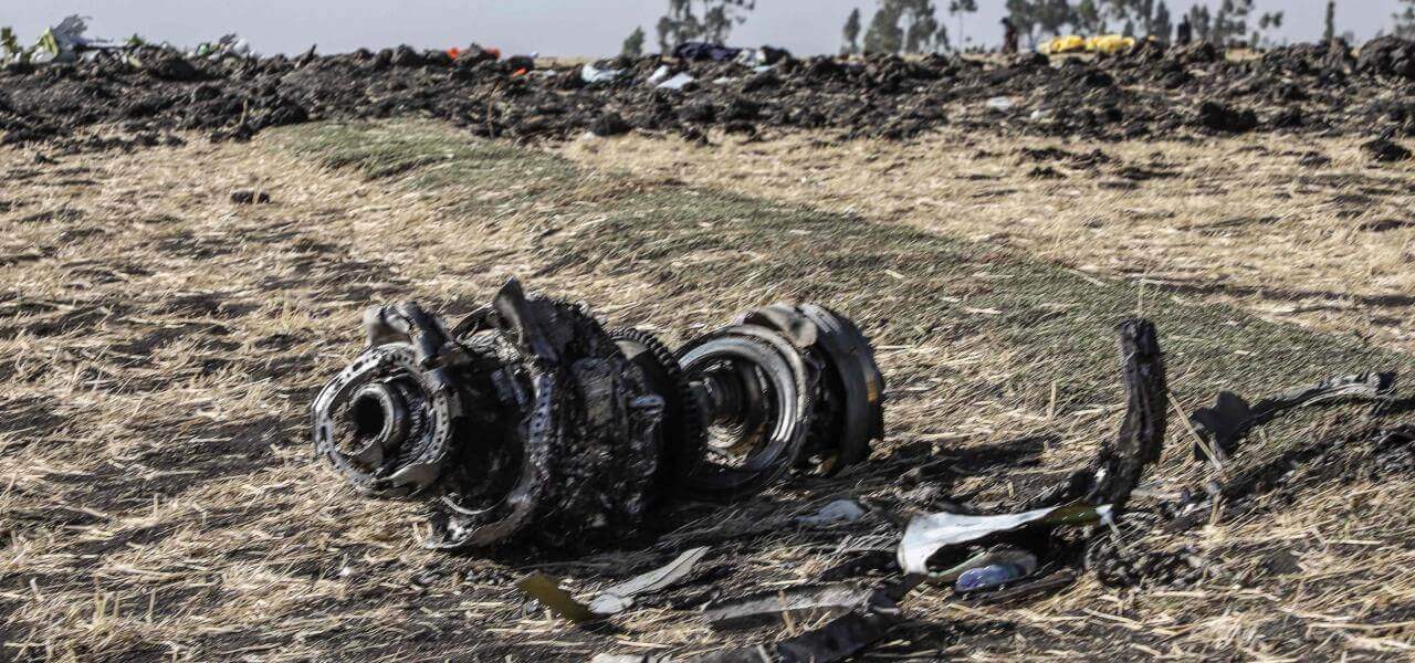 Resti aereo caduto in Etiopia