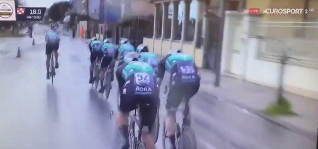 Incidente alla Tirreno-Adriatico: pedone investito