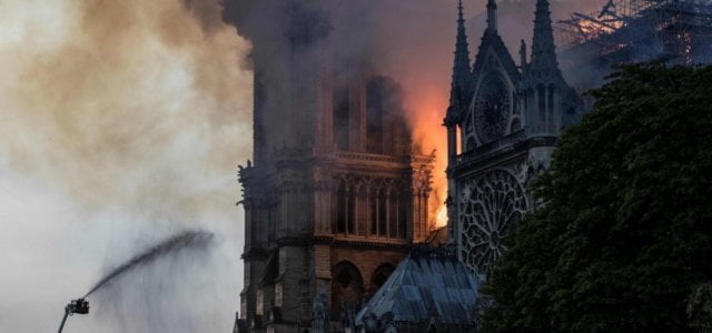 notre dame incendio sera lapresse 2019 640x300