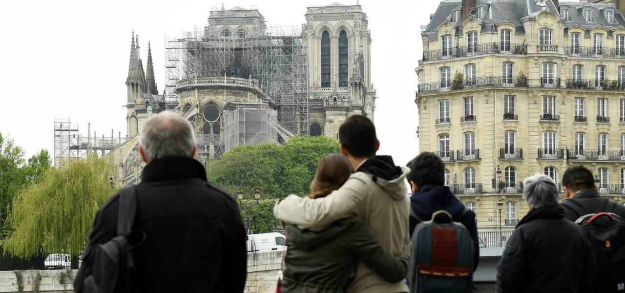 notredame parigi incendio 3 lapresse1280