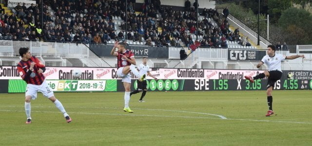 Augello tiro Spezia Cosenza lapresse 2019 640x300
