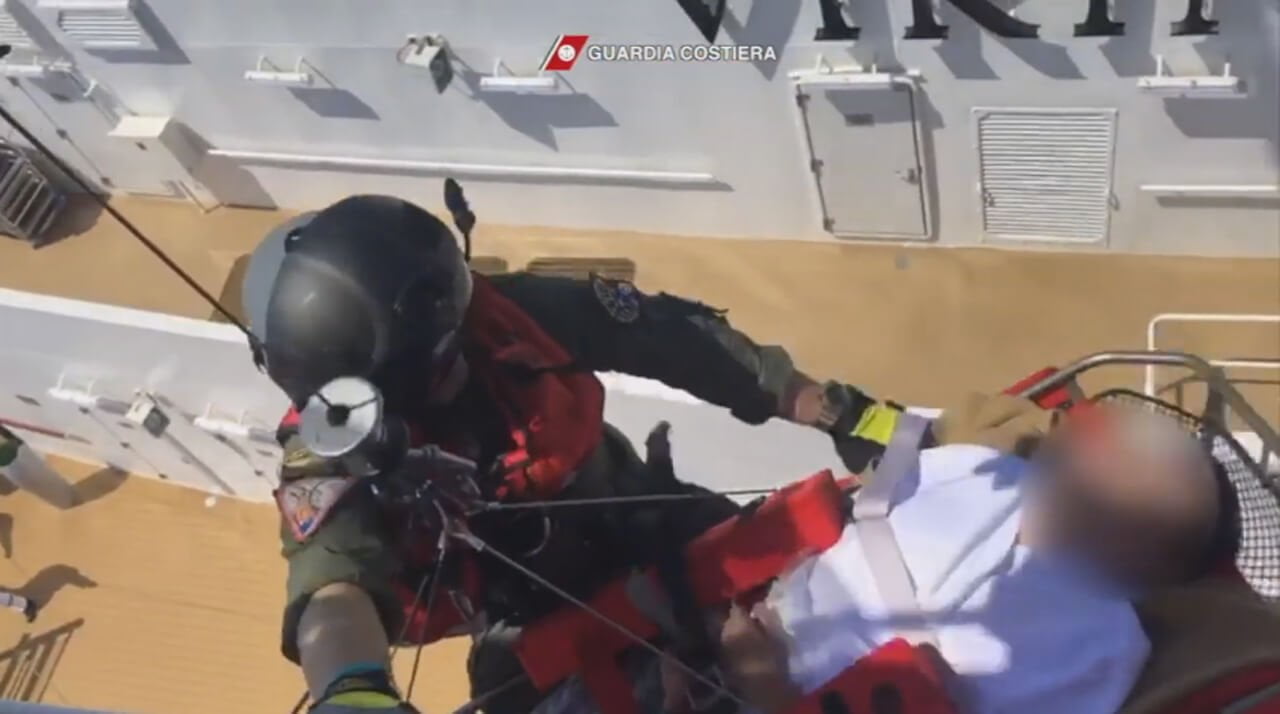 Guardia Costiera, intervento su crociera