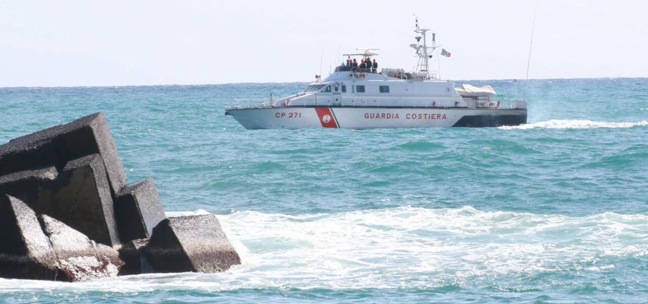 Ultime Notizie Ultimora Oggi Lampedusa Frana Sulla