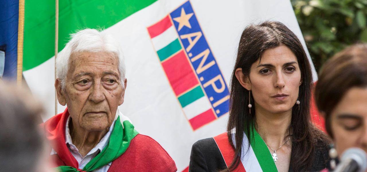 Virginia Raggi con l'Anpi