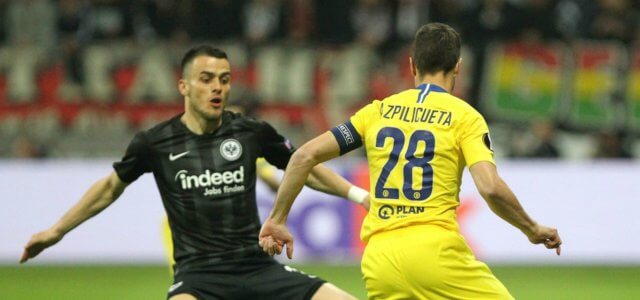 Azpilicueta Kostic Chelsea Eintracht lapresse 2019 640x300