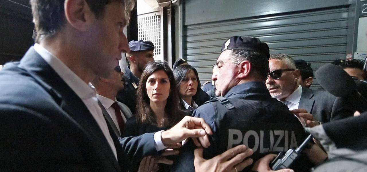 Raggi insultata a Casal Bruciato
