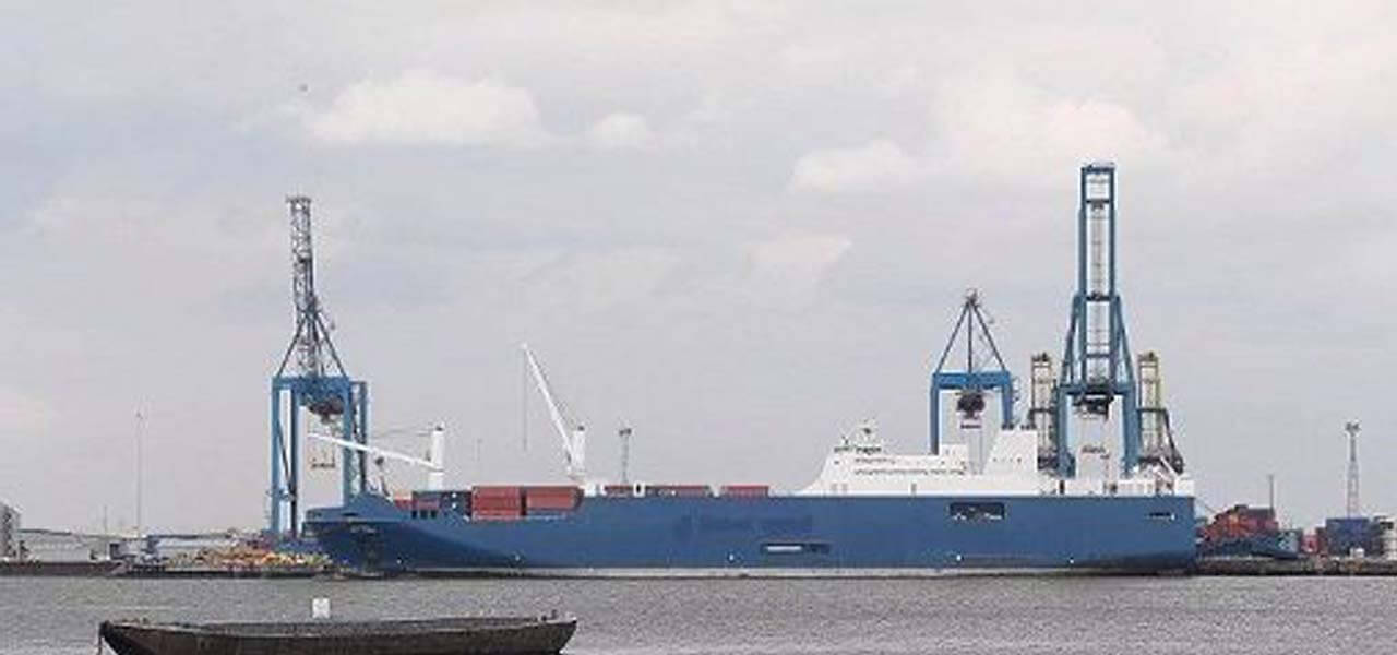 Nave saudita Bahri Yanbu