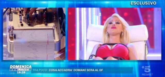rosi roxy zamboni domenica live 640x300