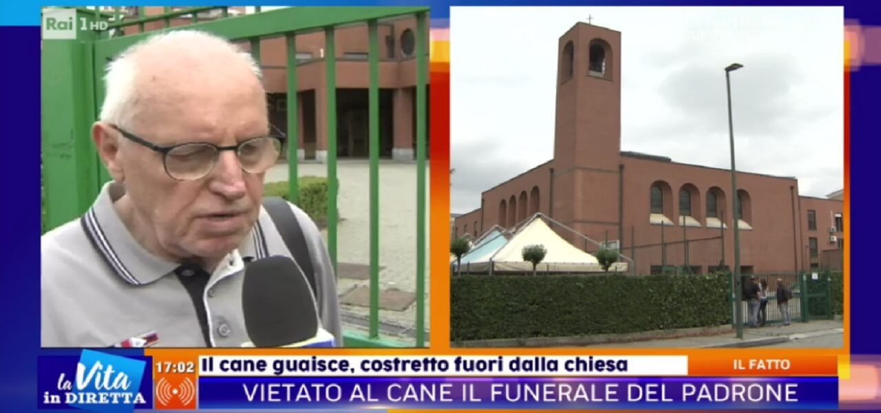 vietato al cane funerale del padrone