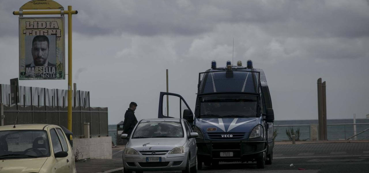 ostia spada polizia mafia lapresse 2019