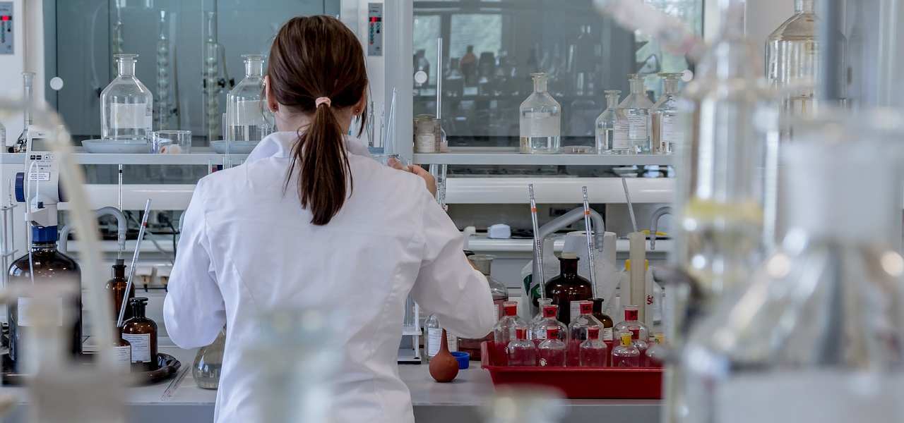 laboratorio 2019 pixabay