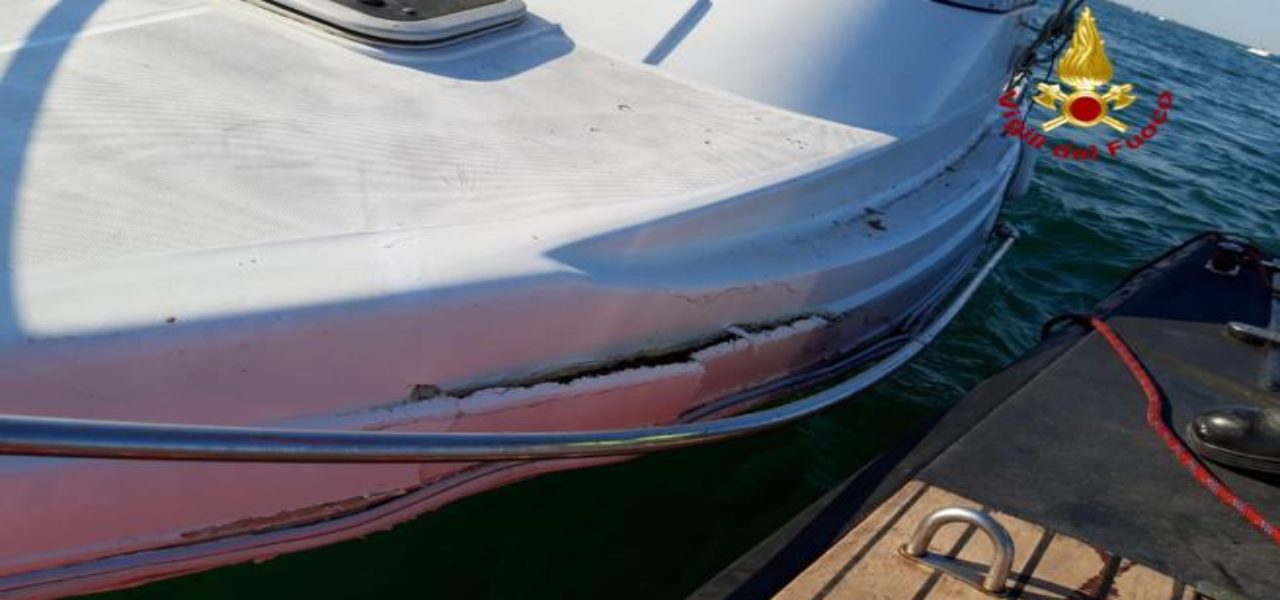 barca briccola venezia vigili del fuoco