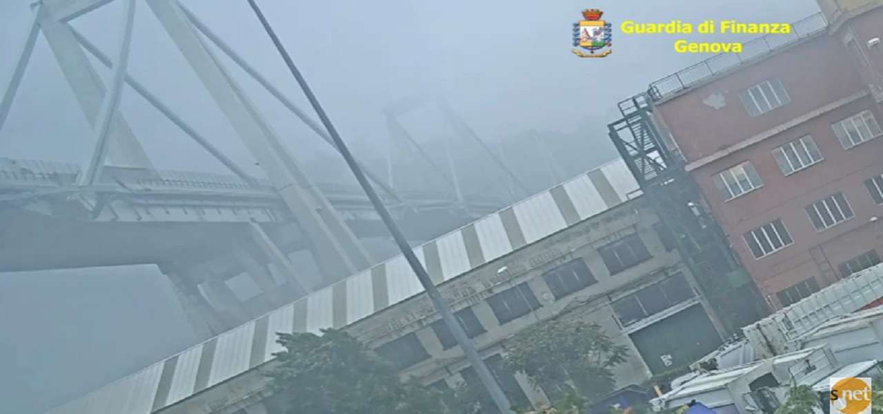 crollo ponte morandi video