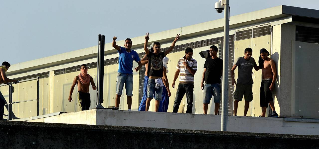 Protesta migranti a Ponte Galeria